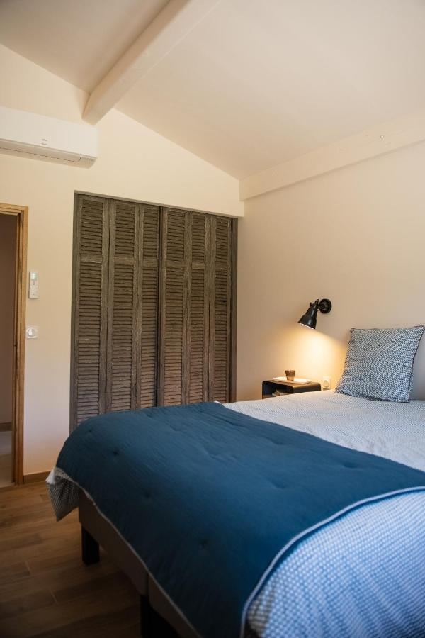 Bastide Toujours Dimanche, Maison De Avec Vue & Piscine Privee Holiday home Gordes