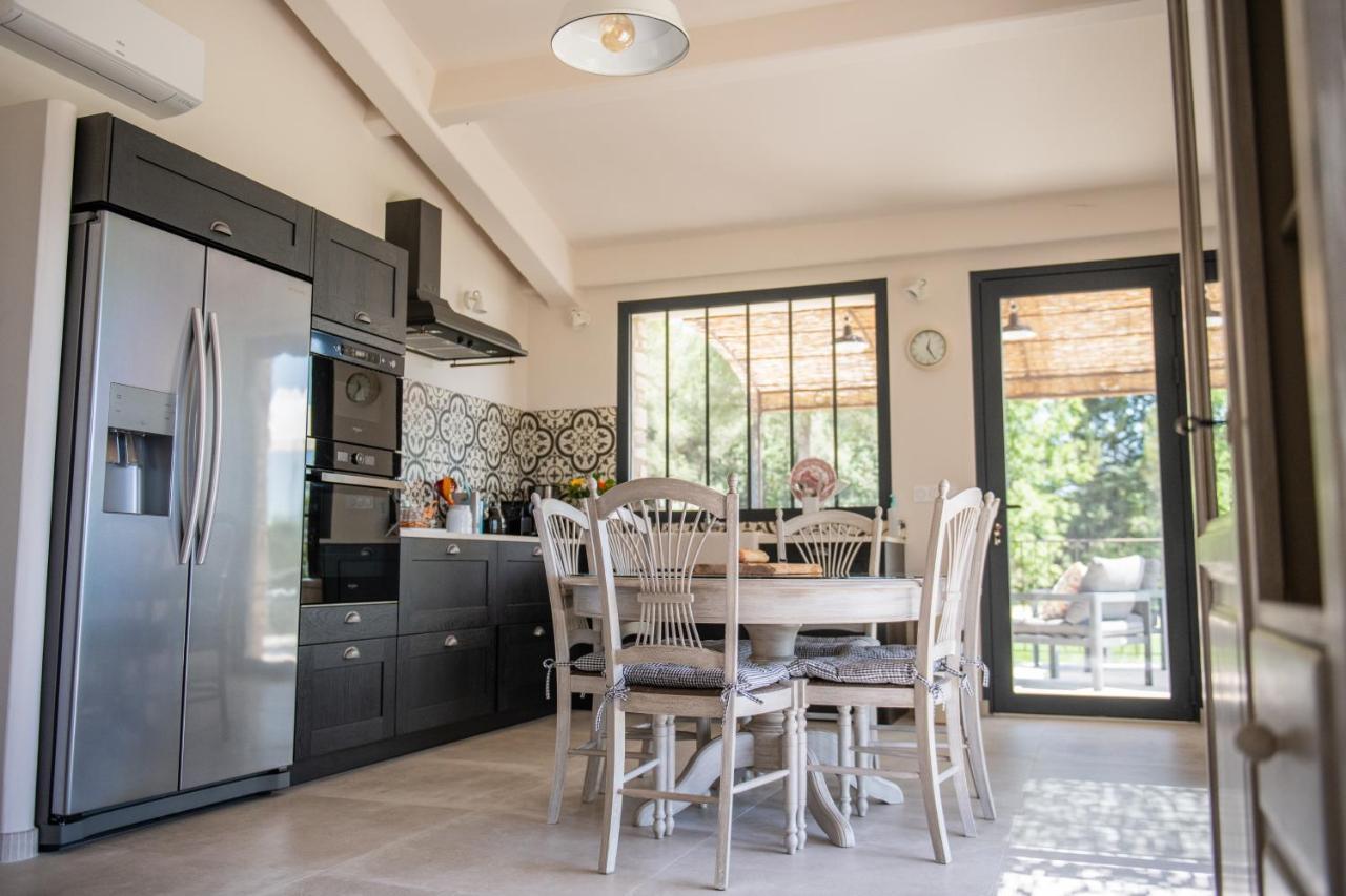 Bastide Toujours Dimanche, Maison De Avec Vue & Piscine Privee Holiday home Gordes